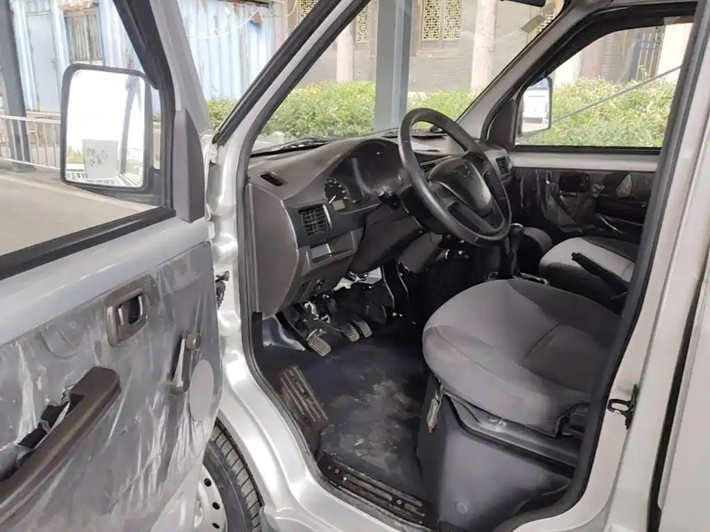 Wuling Rongguang Mini Truck — миниатюра 16