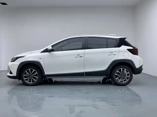 Toyota Yaris L — миниатюра 7