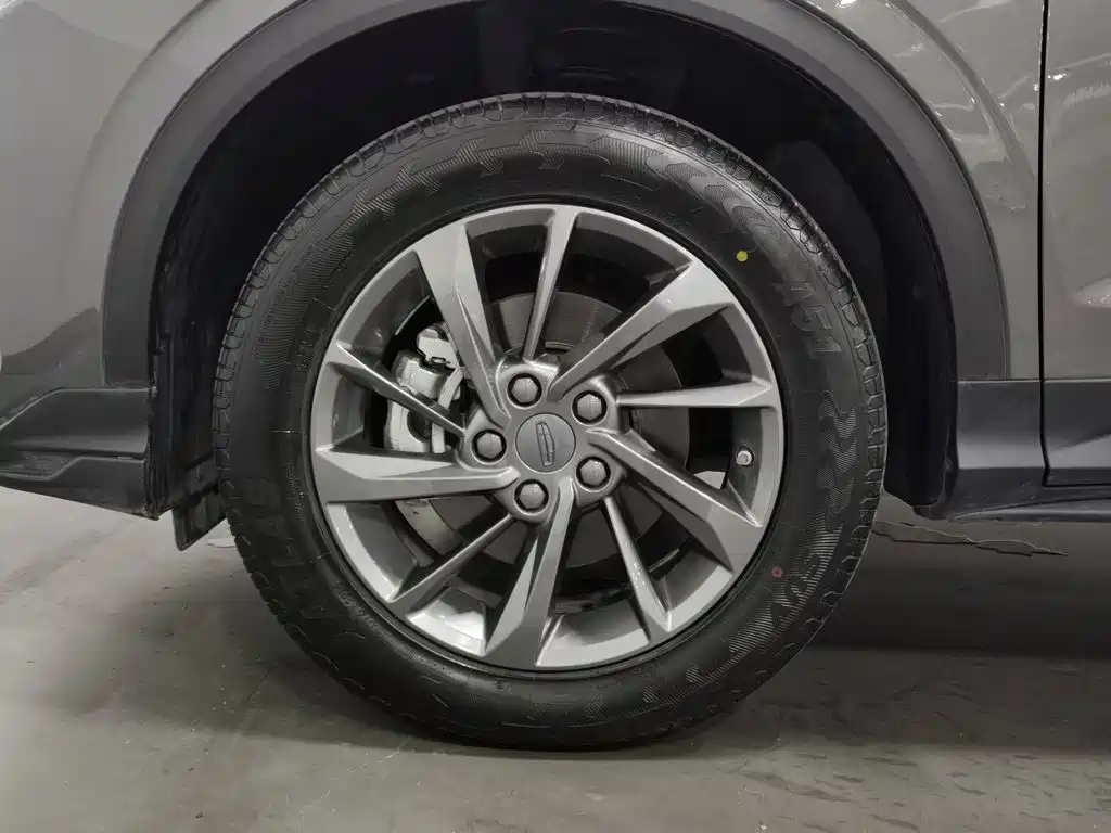 Geely Binyue — миниатюра 17
