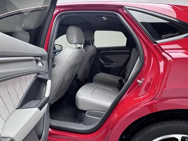 Audi Q3 Sportback — миниатюра 16