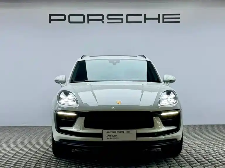 Porsche Macan — миниатюра 2