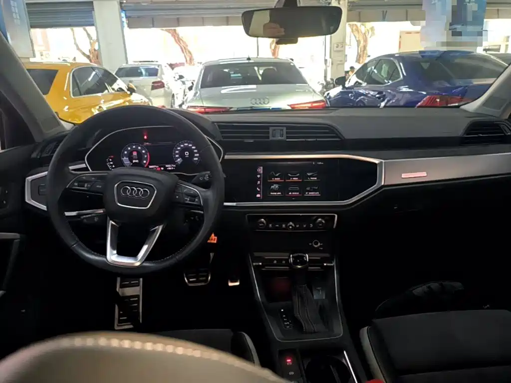Audi Q3 — миниатюра 10