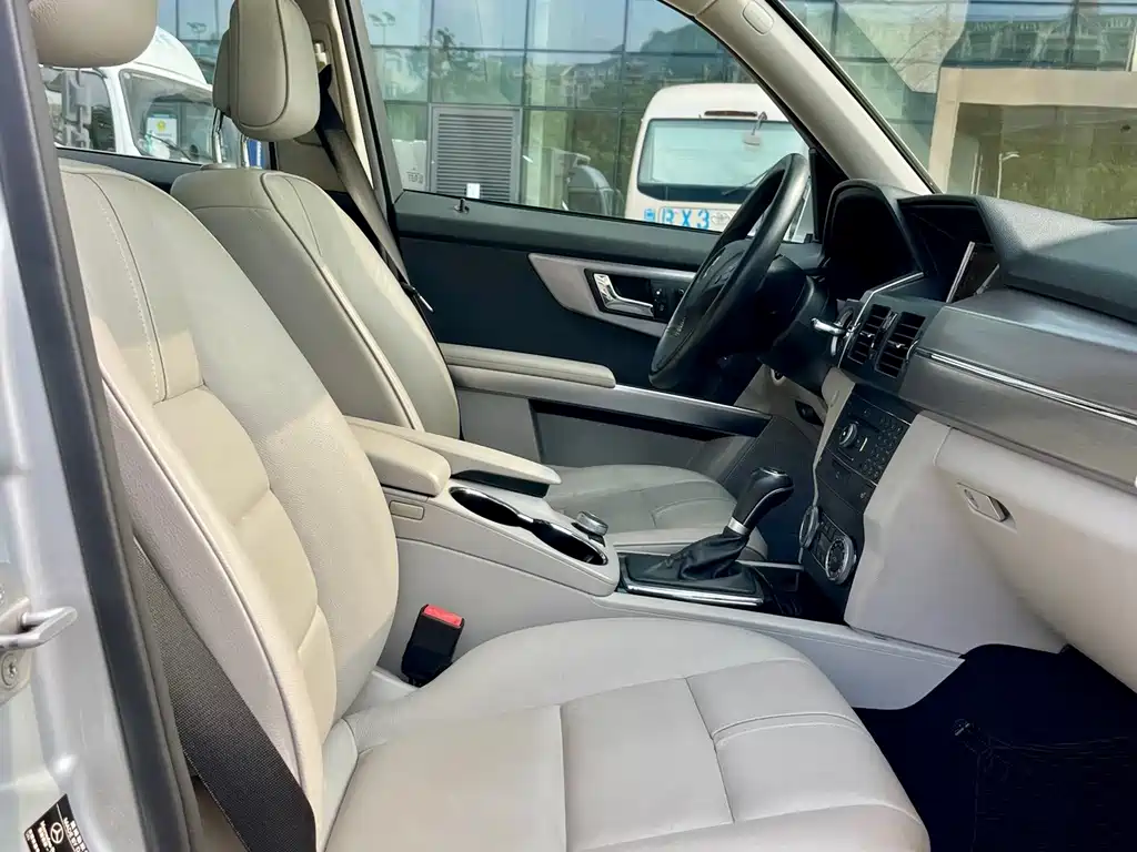 Mercedes-Benz GLK-Class (Import) — миниатюра 8