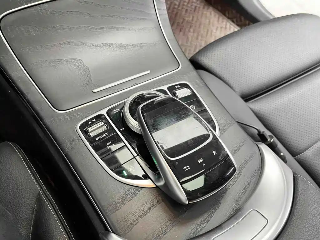 Mercedes-Benz C-Class — миниатюра 15