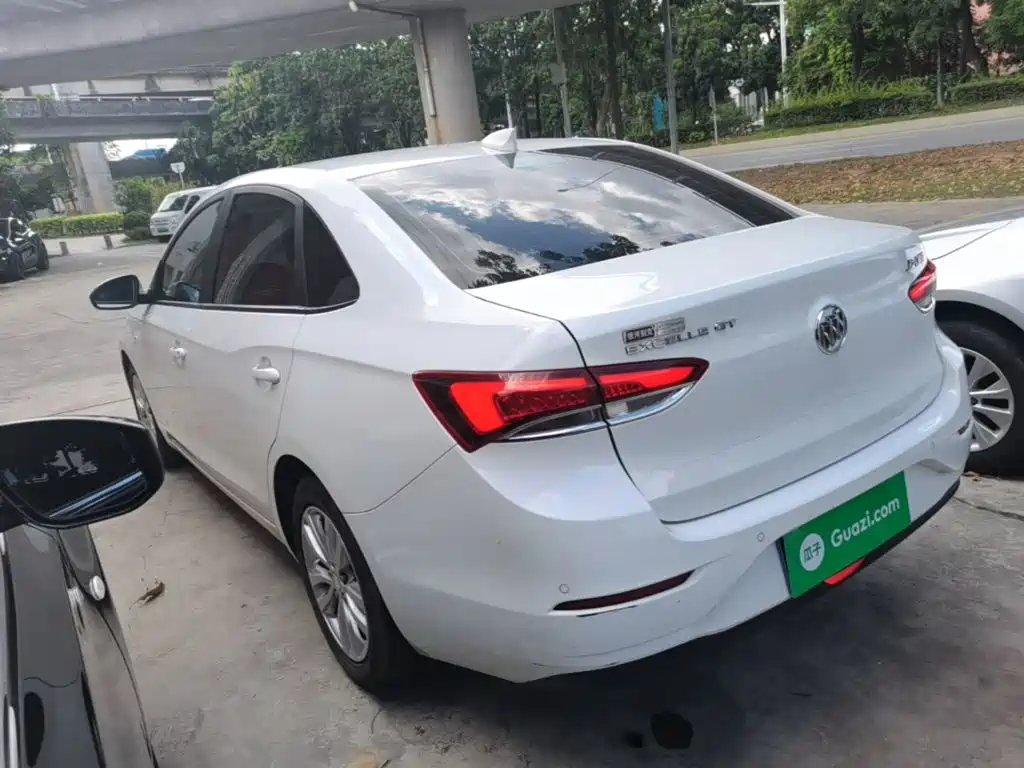 Buick Excelle — миниатюра 5