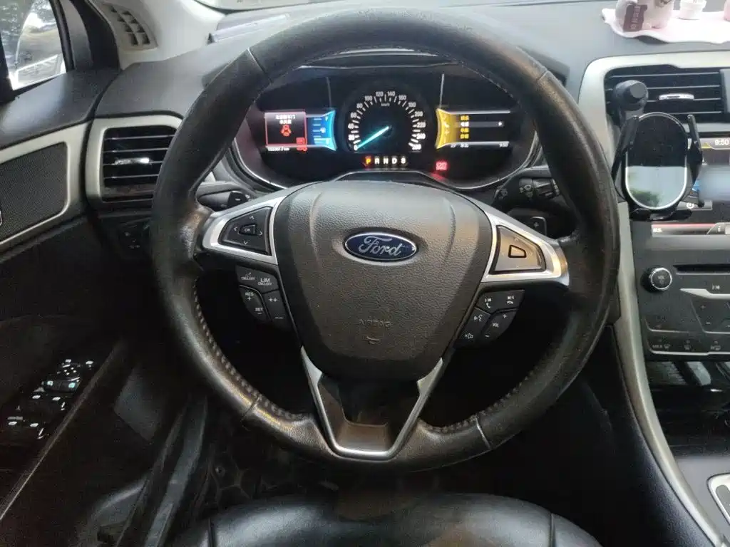 Ford Mondeo — миниатюра 3