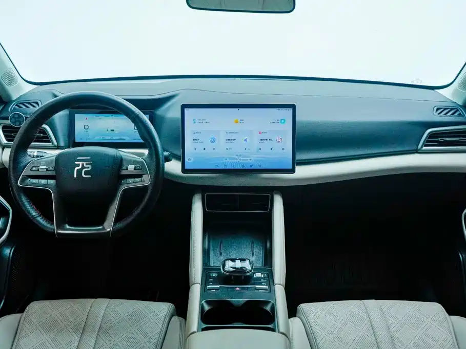 BYD Yuan UP — миниатюра 3