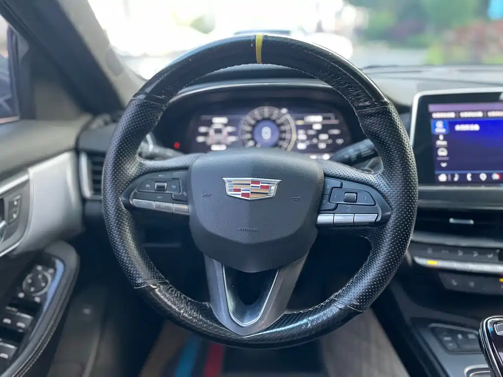Cadillac CT5 — миниатюра 8