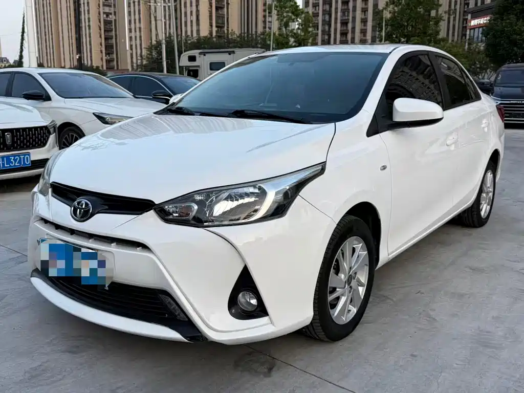 Toyota Yaris L