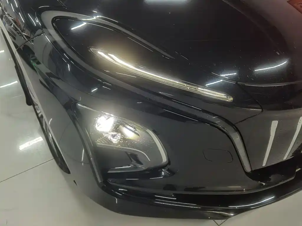 Hongqi Hongqi E-QM5 — миниатюра 24
