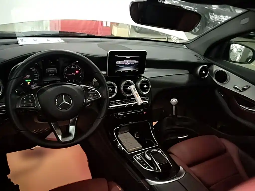 Mercedes-Benz GLC 2017 GLC 200 4MATIC SUV