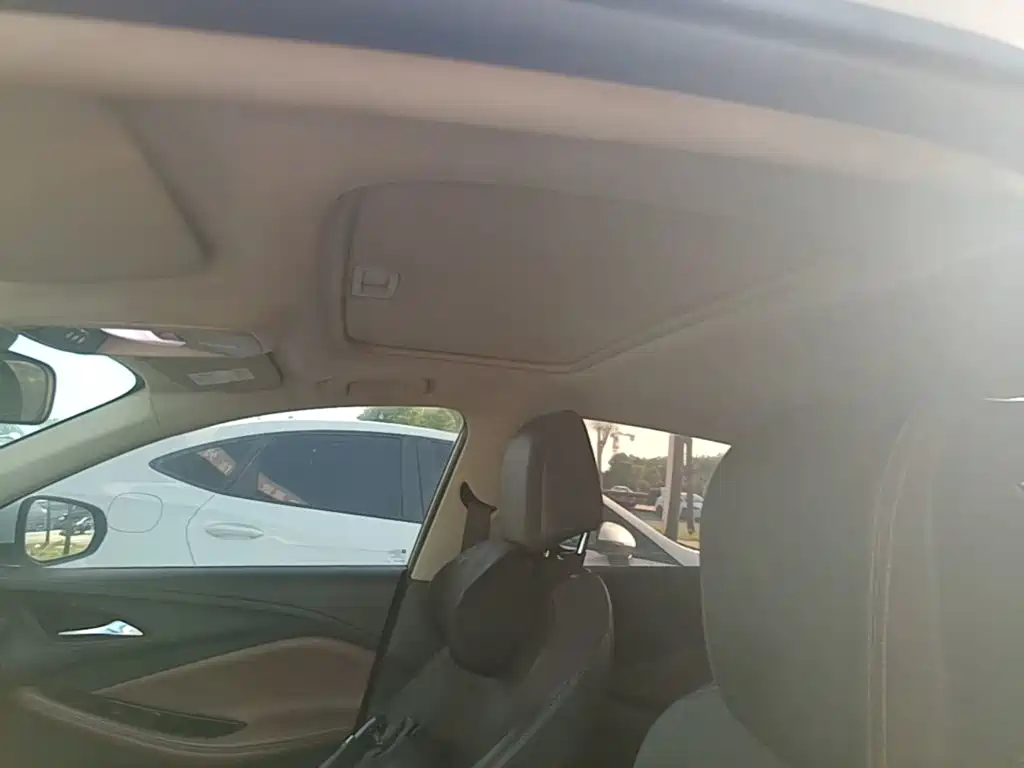 Buick Verano — миниатюра 18