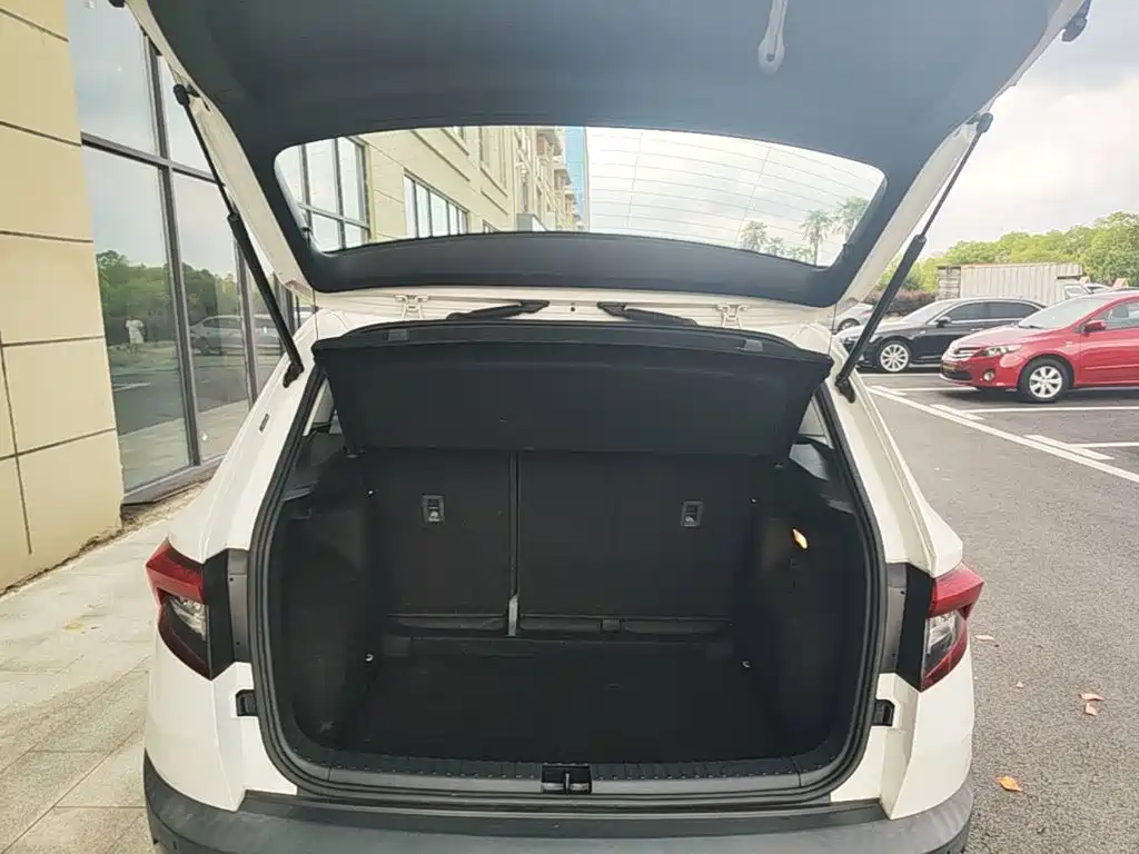 Skoda Karoq — миниатюра 19
