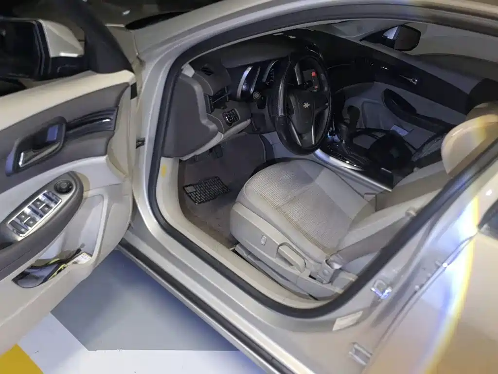 Chevrolet Malibu — миниатюра 14