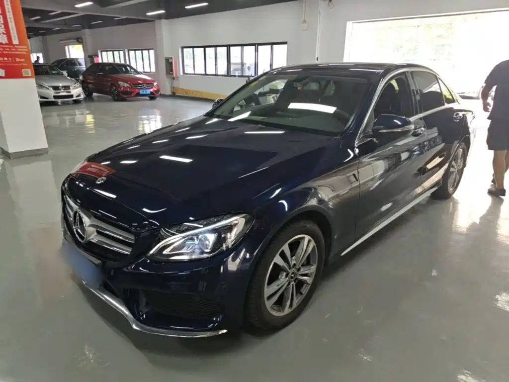 Mercedes-Benz C-Class — миниатюра 2