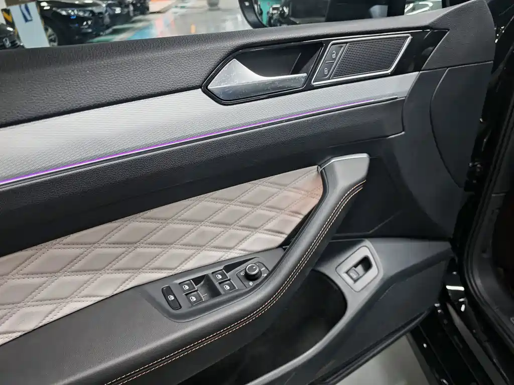 Volkswagen Magotan — миниатюра 4