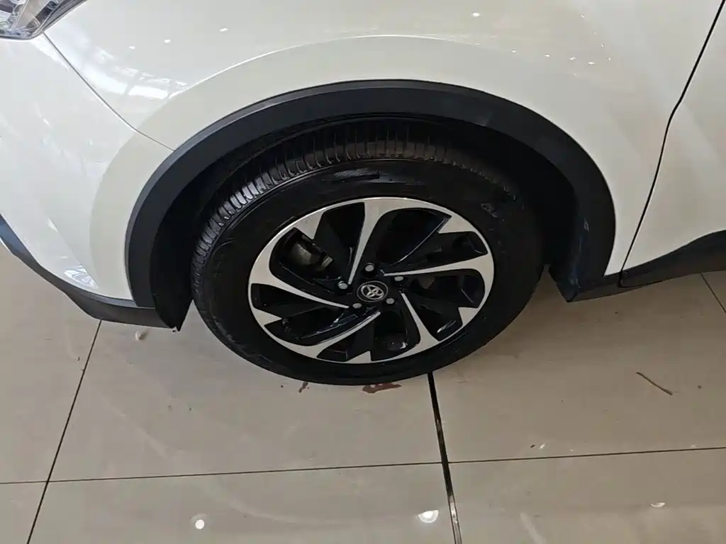 Toyota IZOA — миниатюра 23