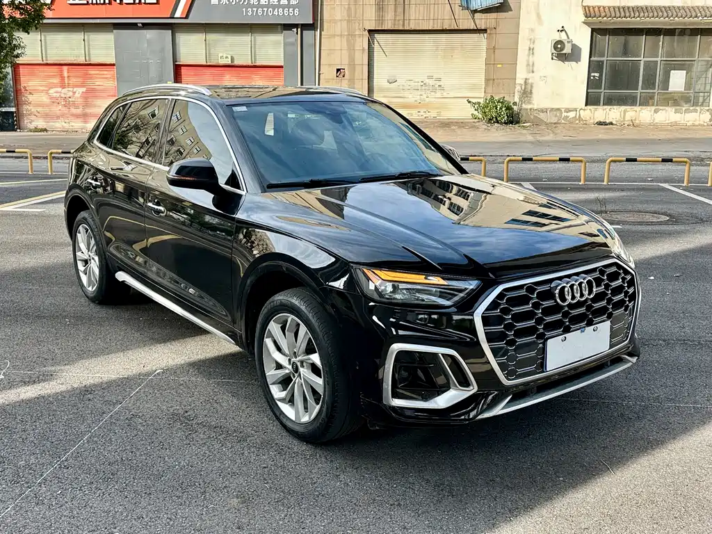 Audi Q5L — миниатюра 2