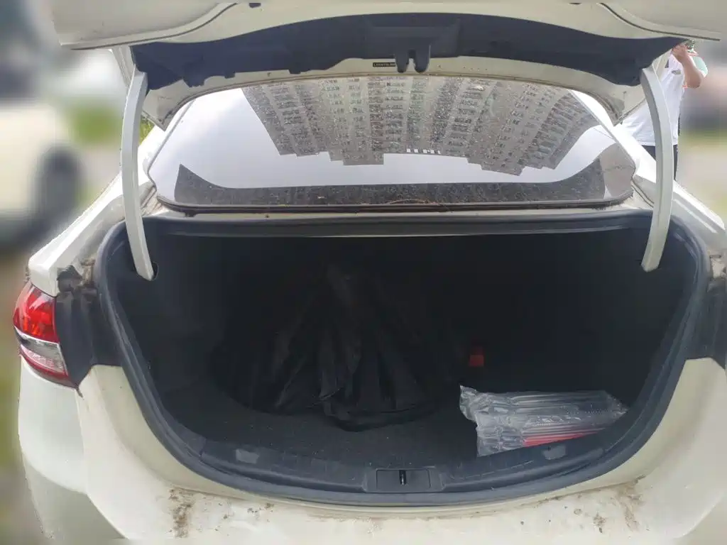Ford Mondeo — миниатюра 10