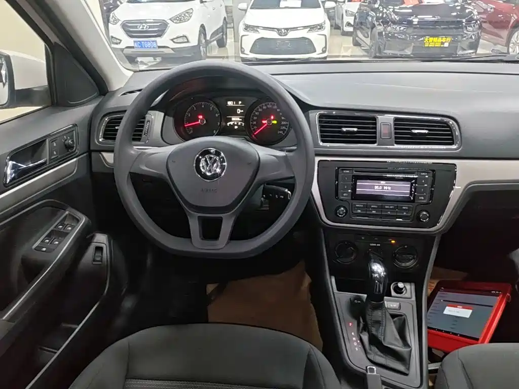 Volkswagen Lavida — миниатюра 13