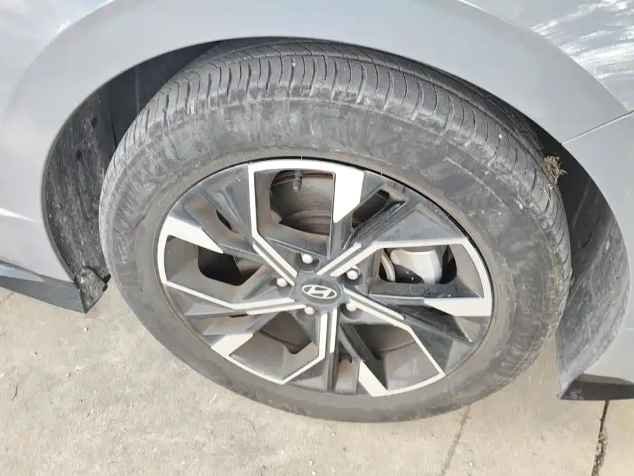 Hyundai Sonata — миниатюра 6