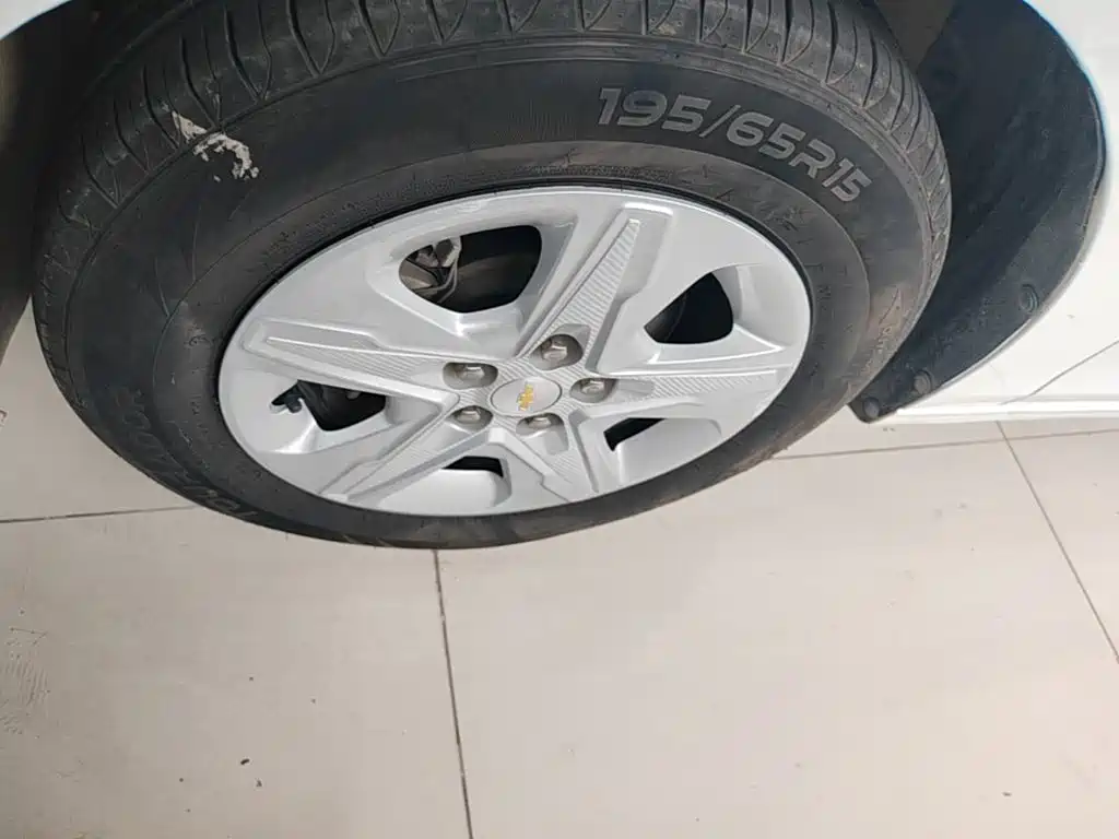 Chevrolet Cavalier — миниатюра 23