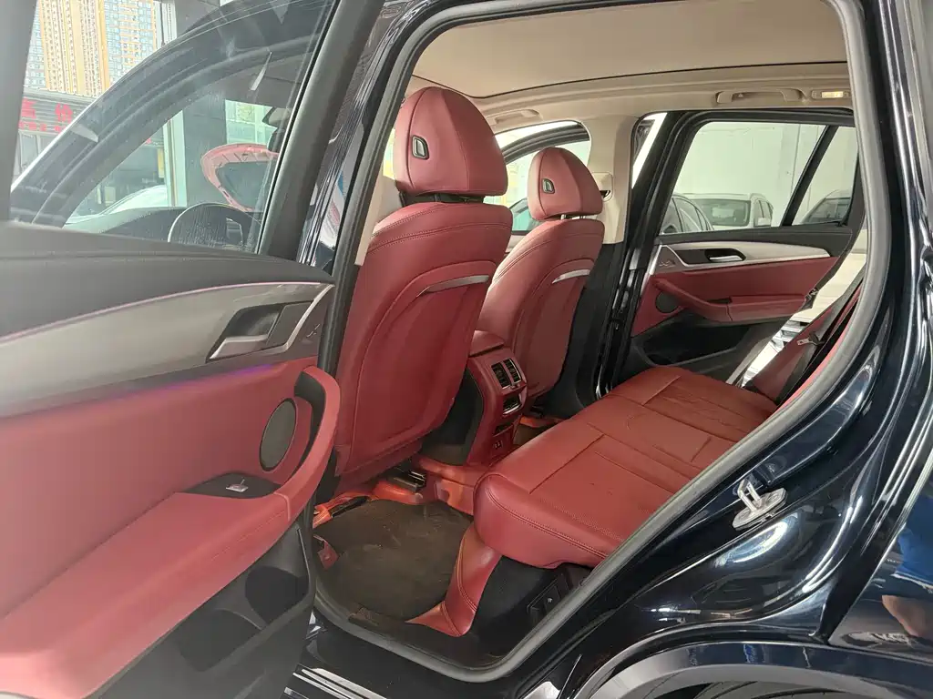 BMW iX3 — миниатюра 6