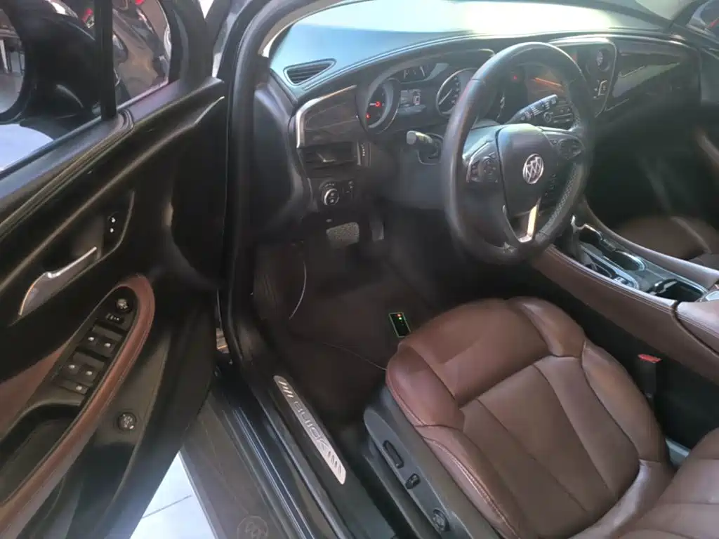 Buick Envision Plus — миниатюра 16