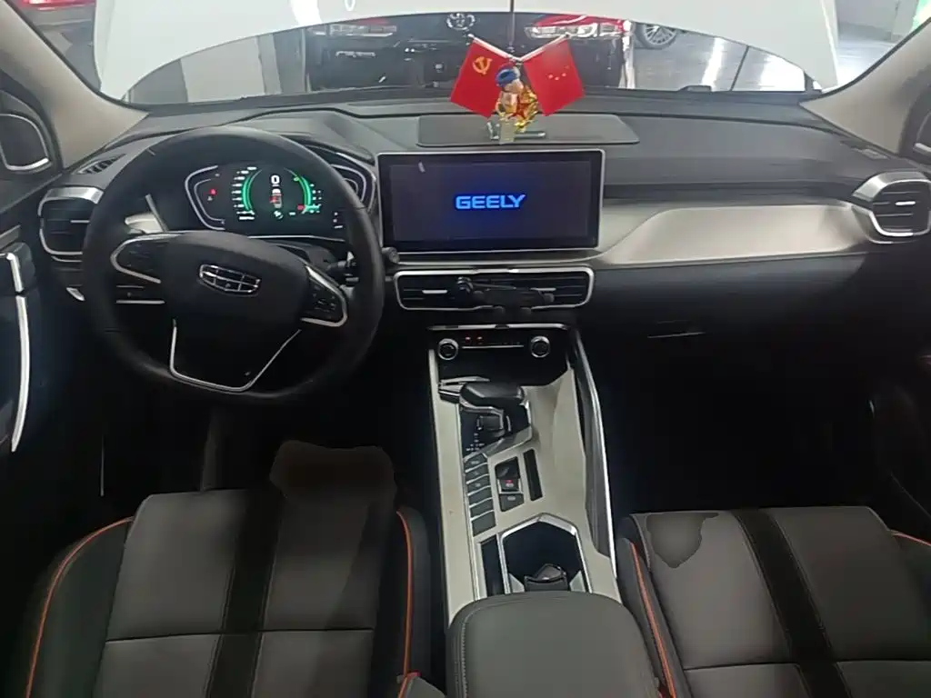 Geely Binyue — миниатюра 10