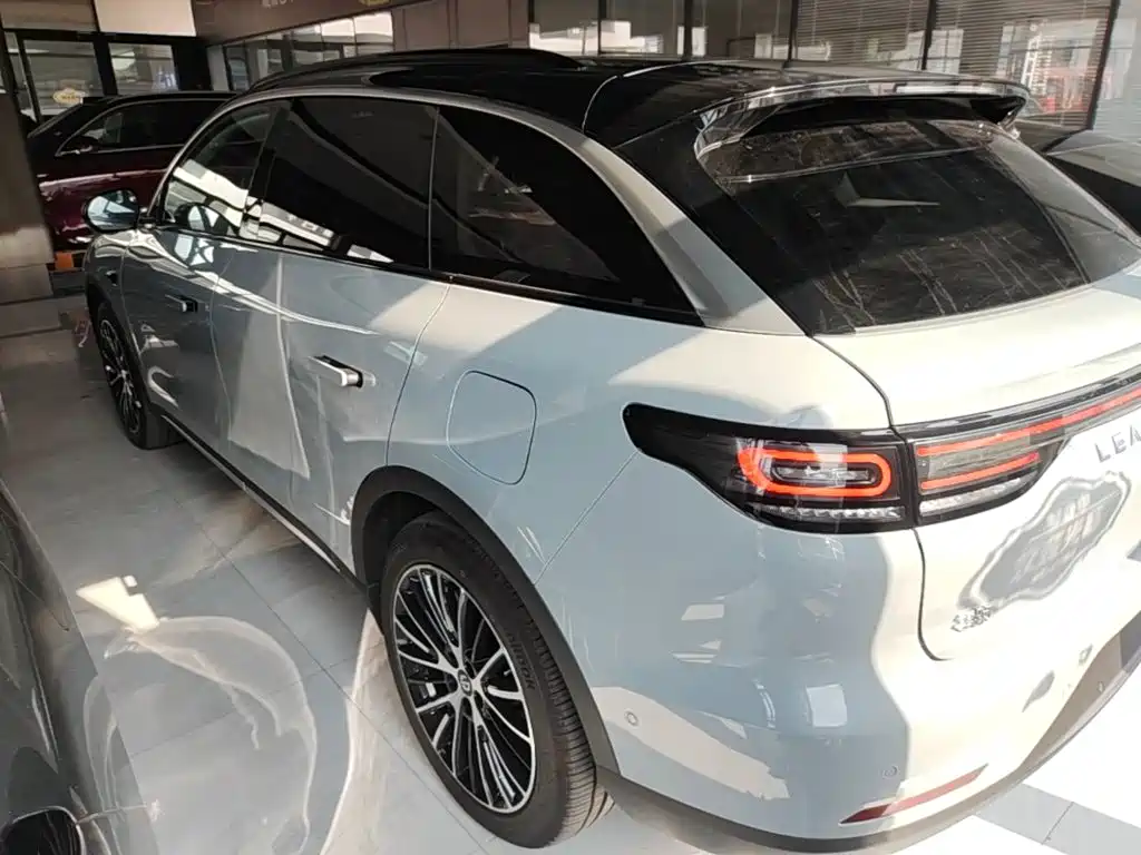 Leapmotor Leapmotor C11 — миниатюра 5