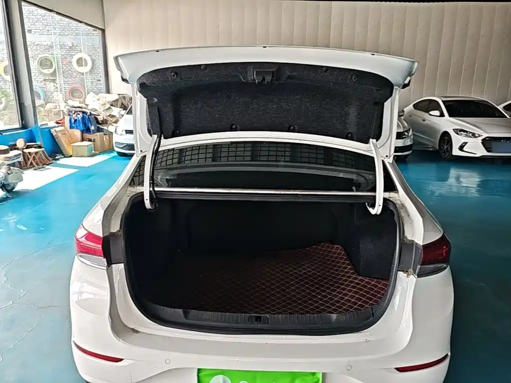 Buick Excelle — миниатюра 15