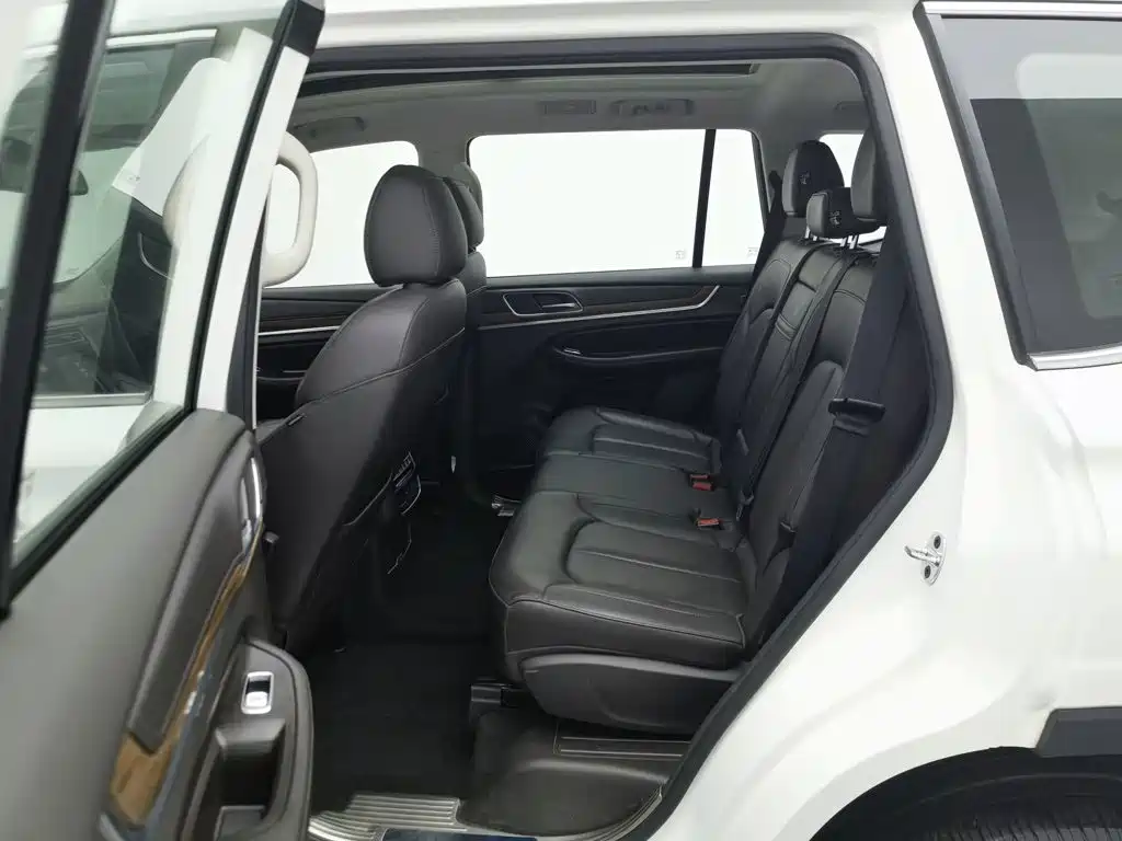 Roewe RX8 — миниатюра 15