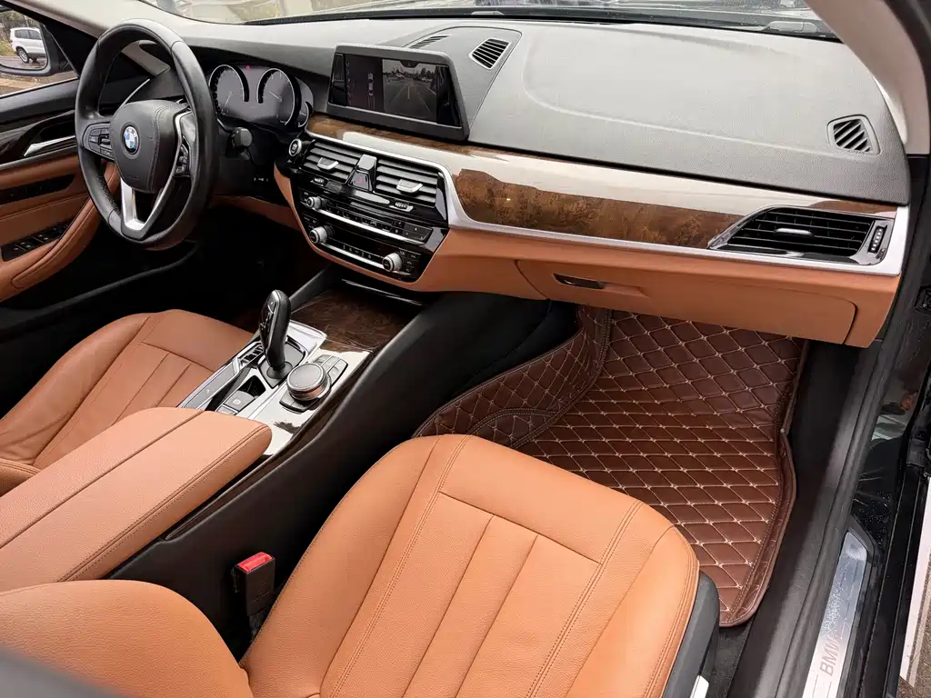 BMW 5 Series — миниатюра 23