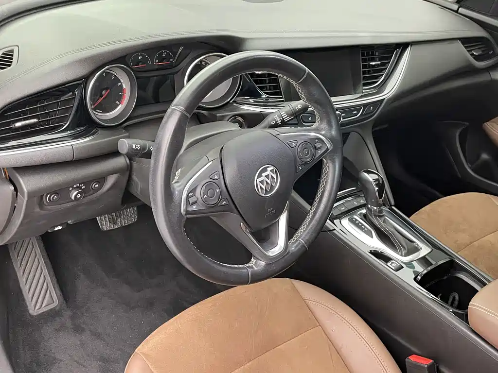 Buick Regal — миниатюра 4