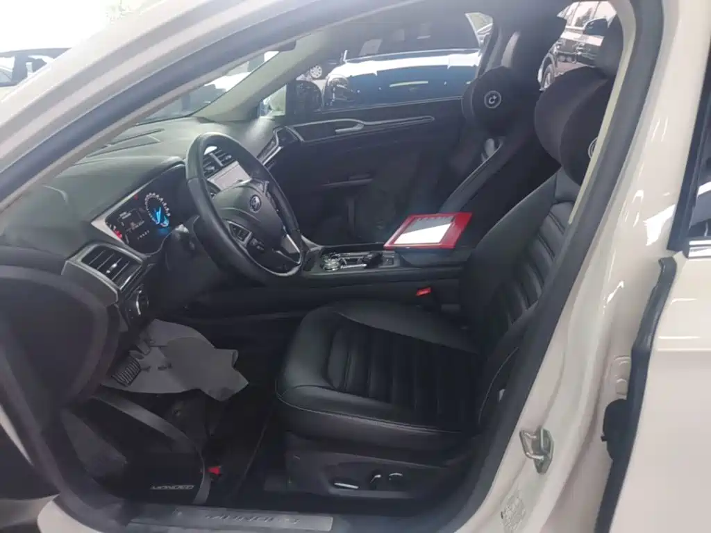 Ford Mondeo — миниатюра 15