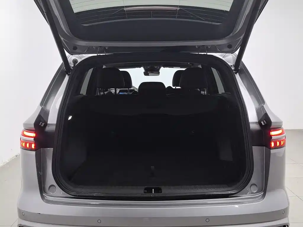 Geely Xingyue L — миниатюра 16