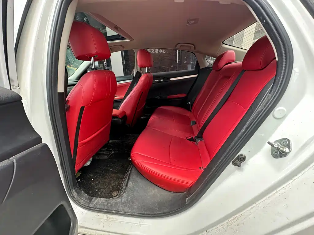 Honda Civic — миниатюра 8