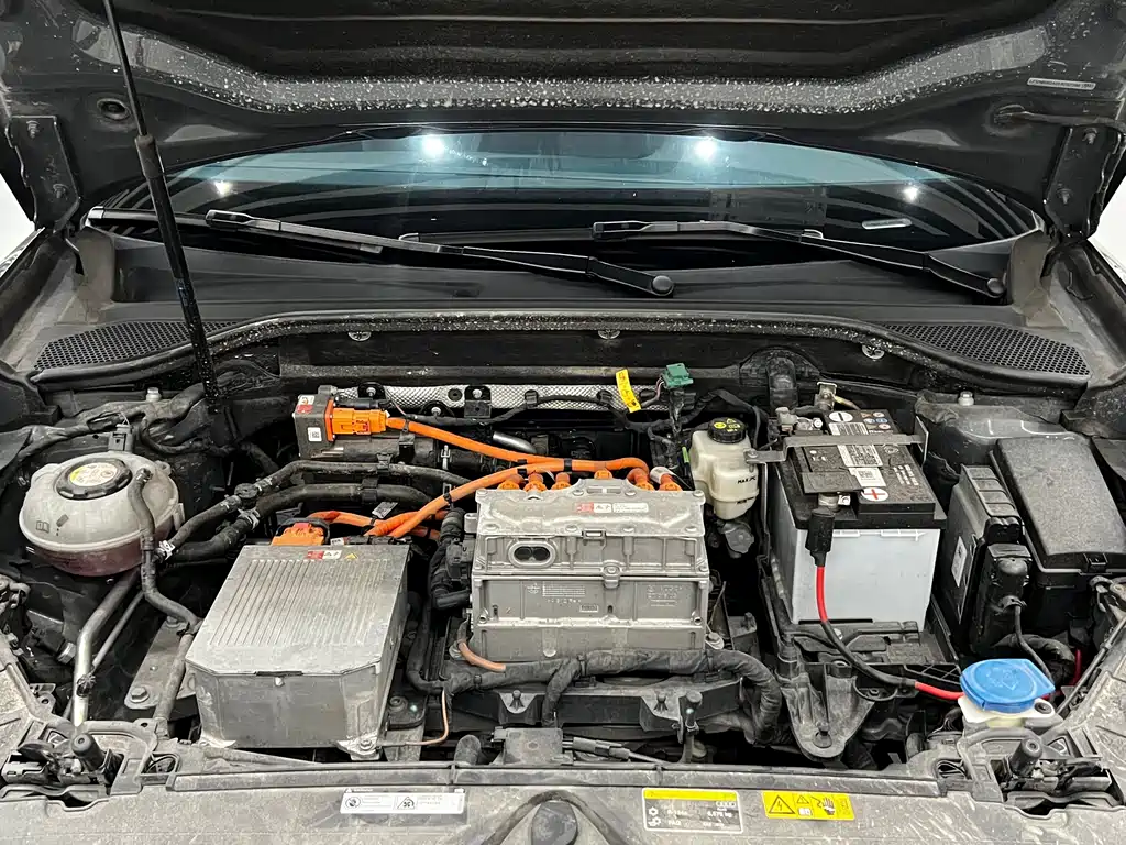 Audi Q2L e-tron — миниатюра 11