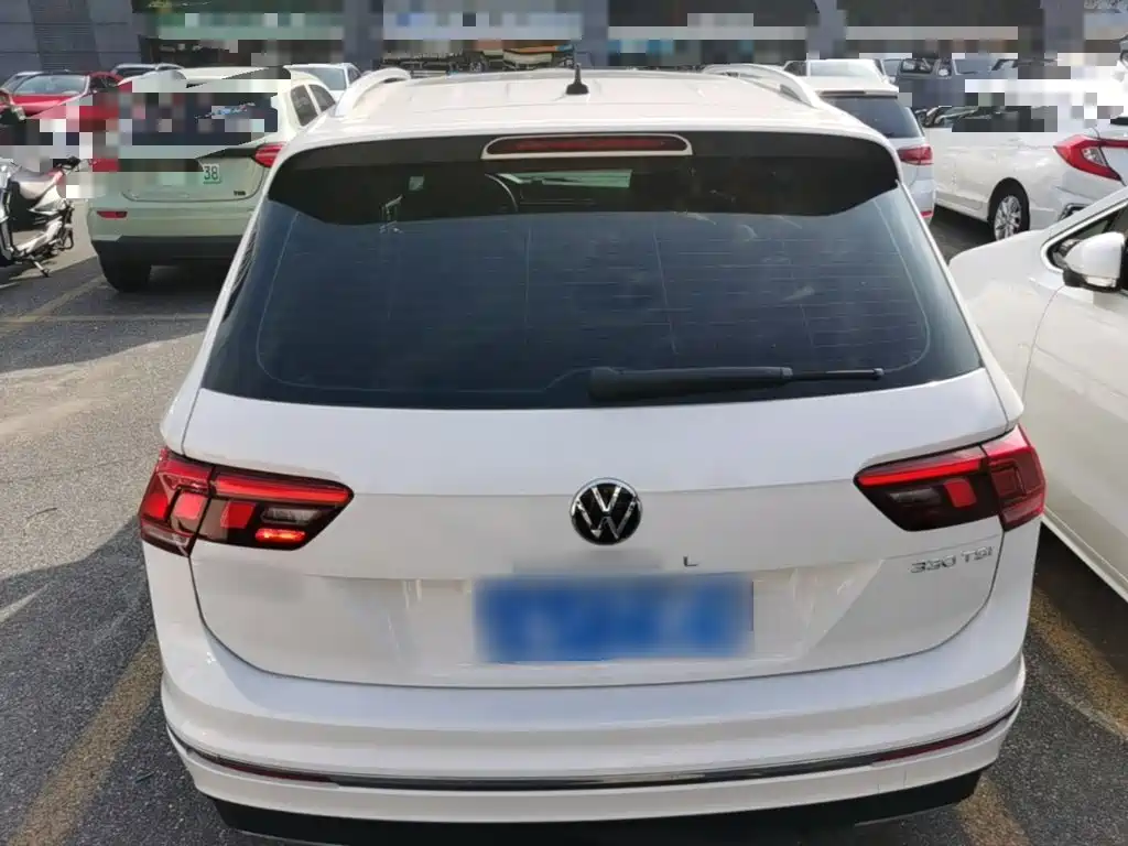 Volkswagen Tiguan L — миниатюра 6