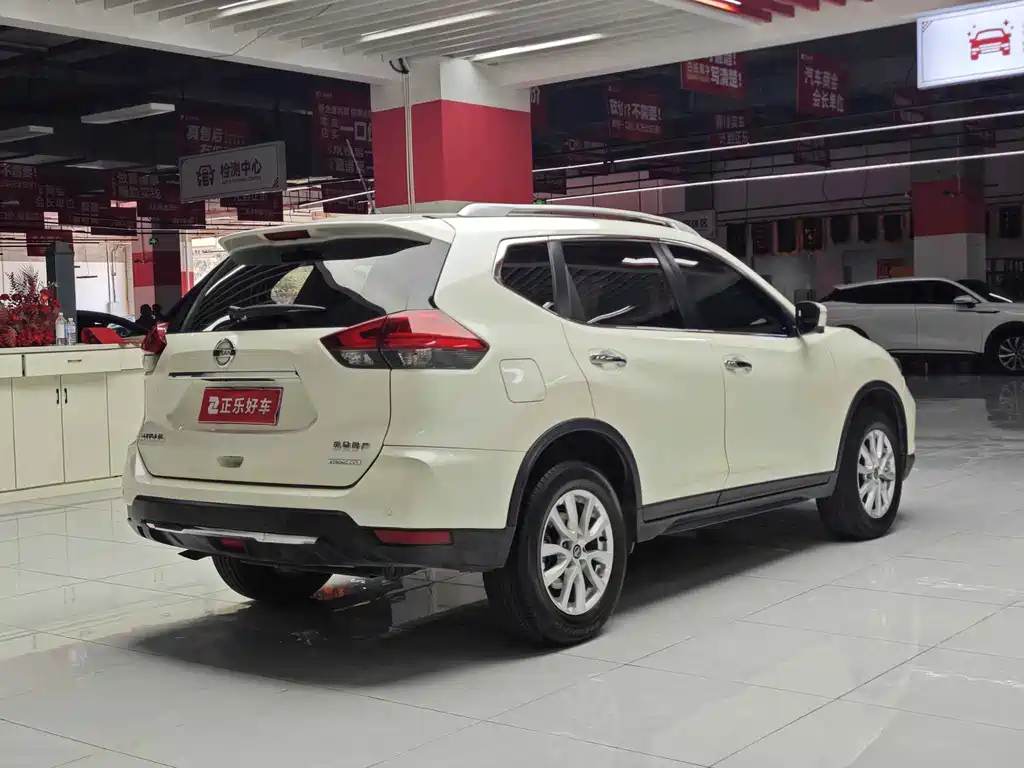 Nissan X-Trail — миниатюра 10