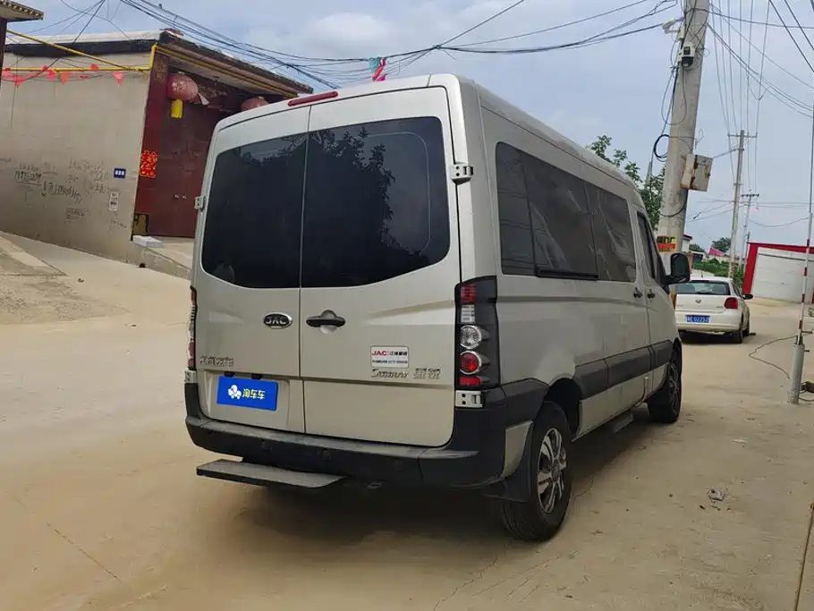 JAC Xingrui — миниатюра 3