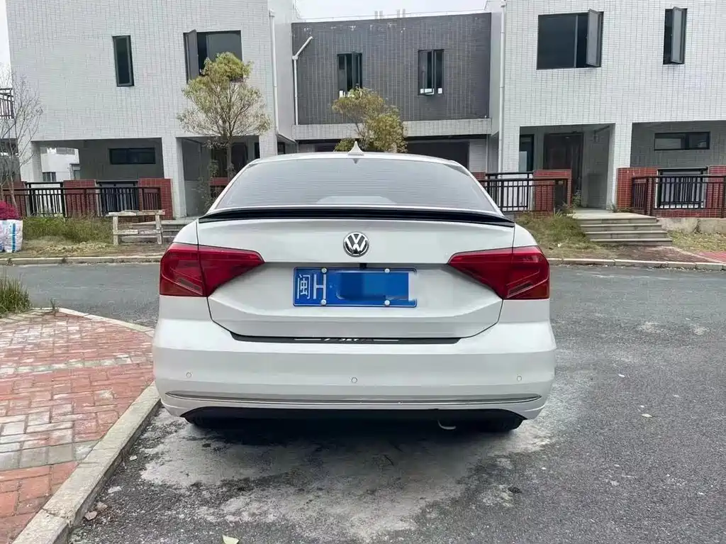 Volkswagen Jetta — миниатюра 5