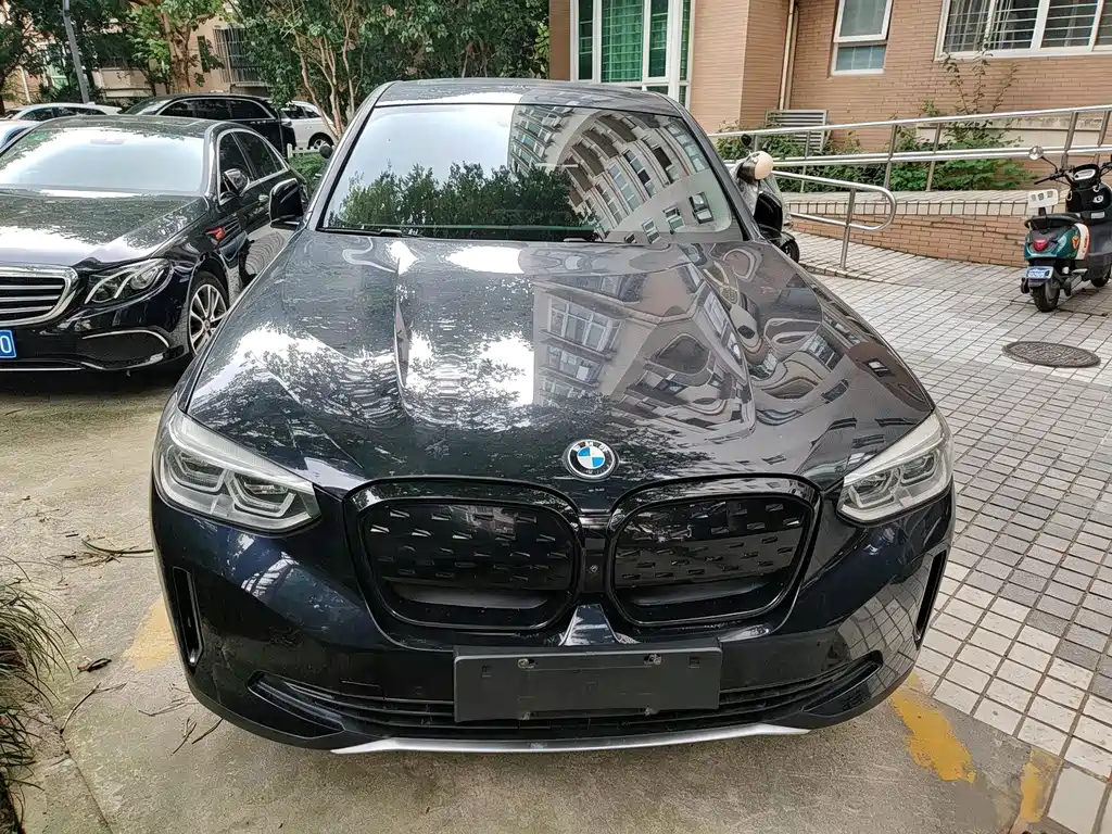 BMW iX3 — миниатюра 3