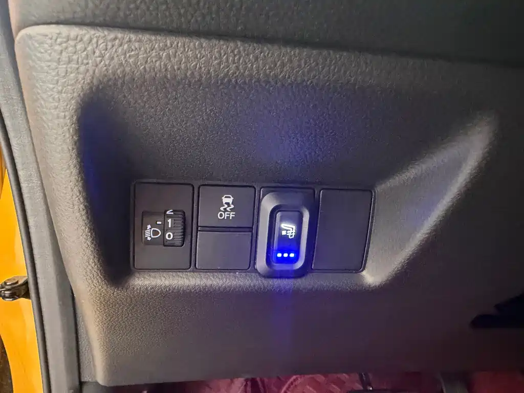 Honda Fit — миниатюра 7