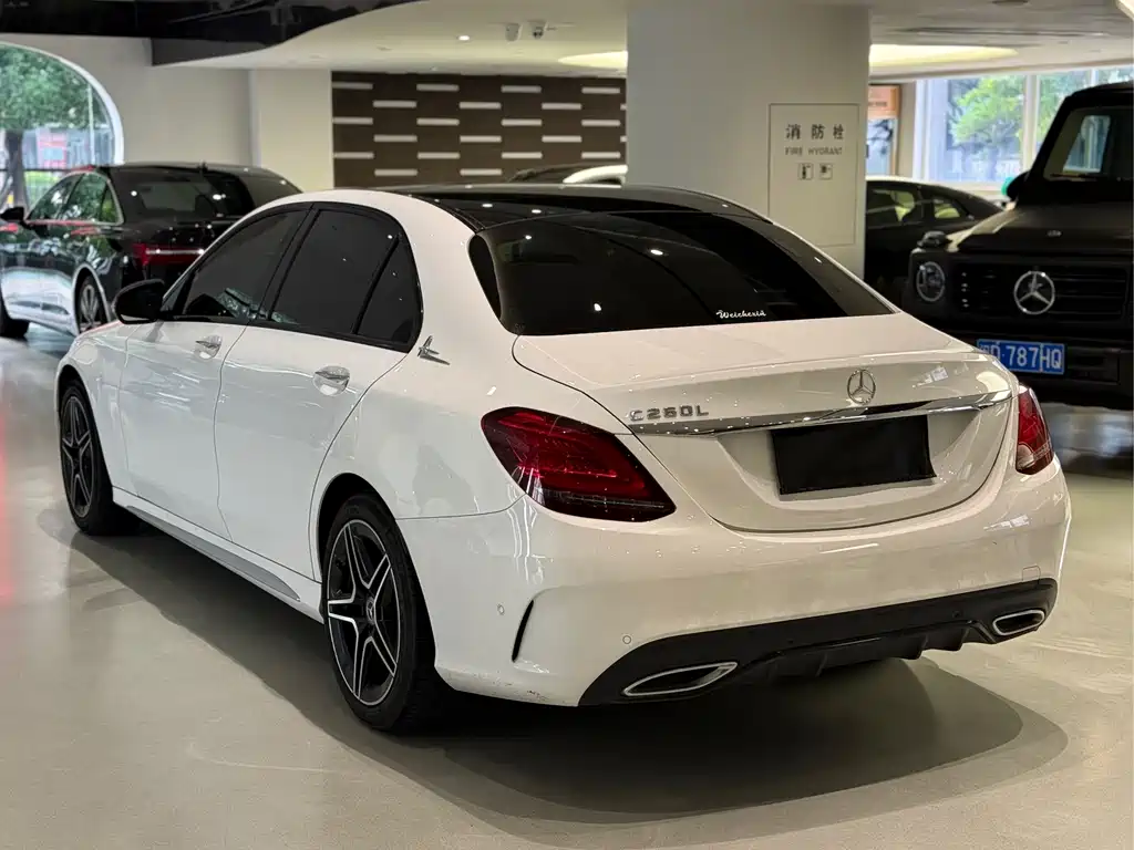 Mercedes-Benz C-Class — миниатюра 3