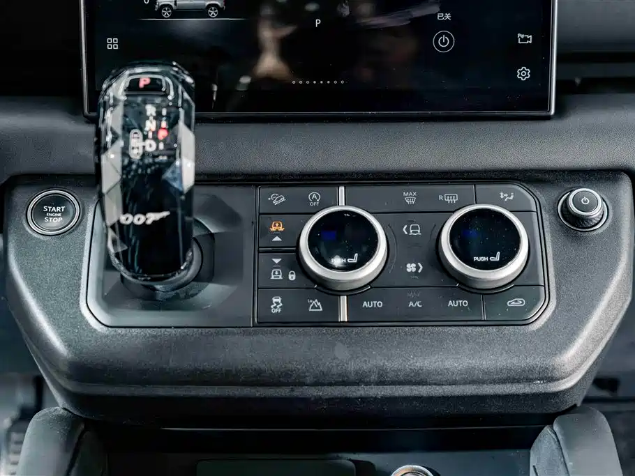 Land Rover Defender — миниатюра 14
