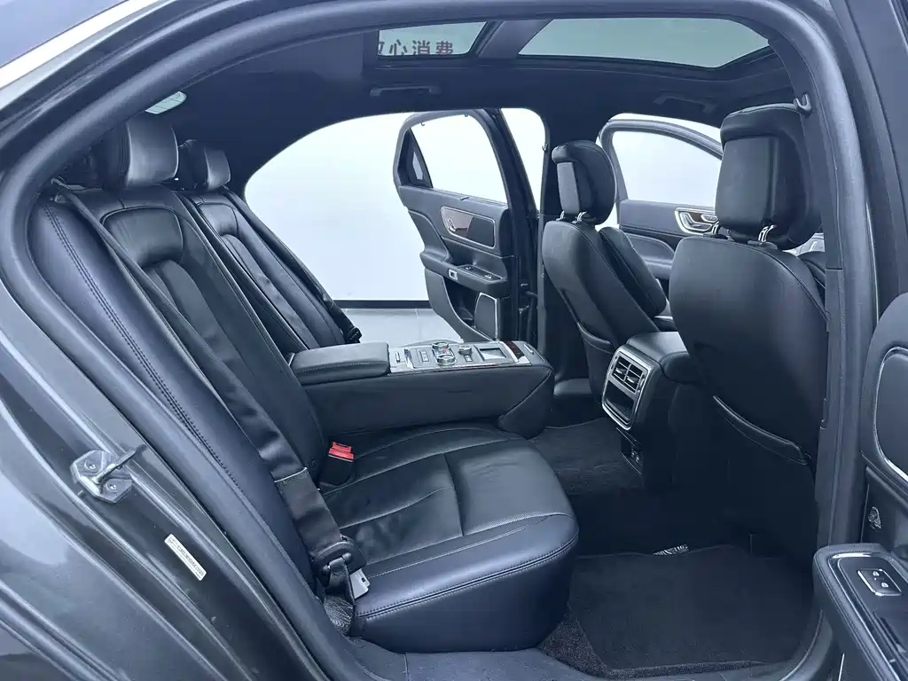 Lincoln Continental — миниатюра 16
