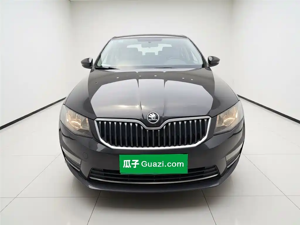 Skoda Octavia 2017 1.6L AT