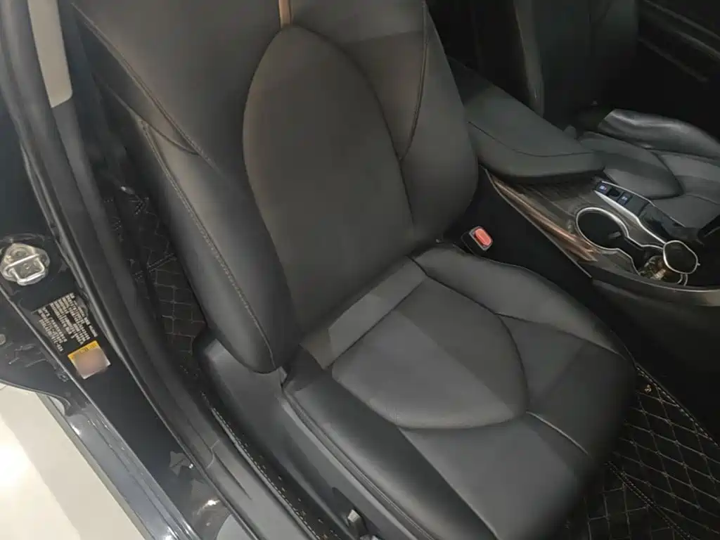 Toyota Camry — миниатюра 25