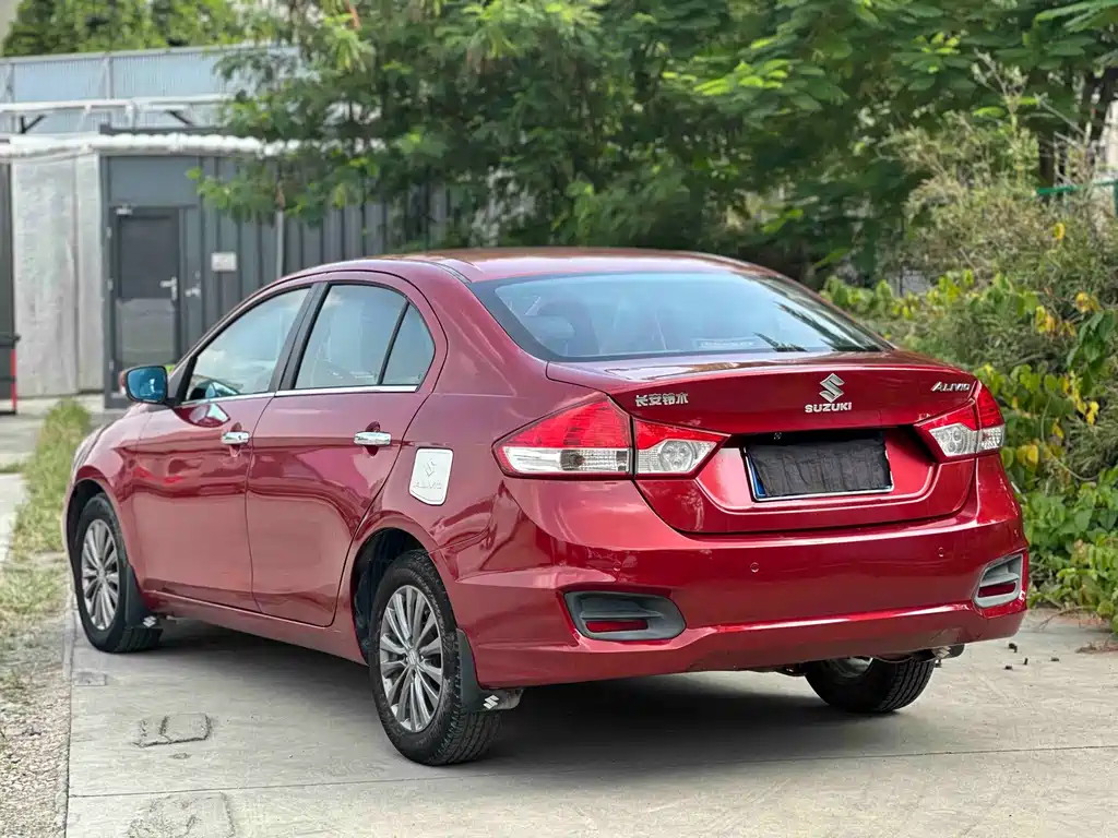 Suzuki Alivio — миниатюра 7